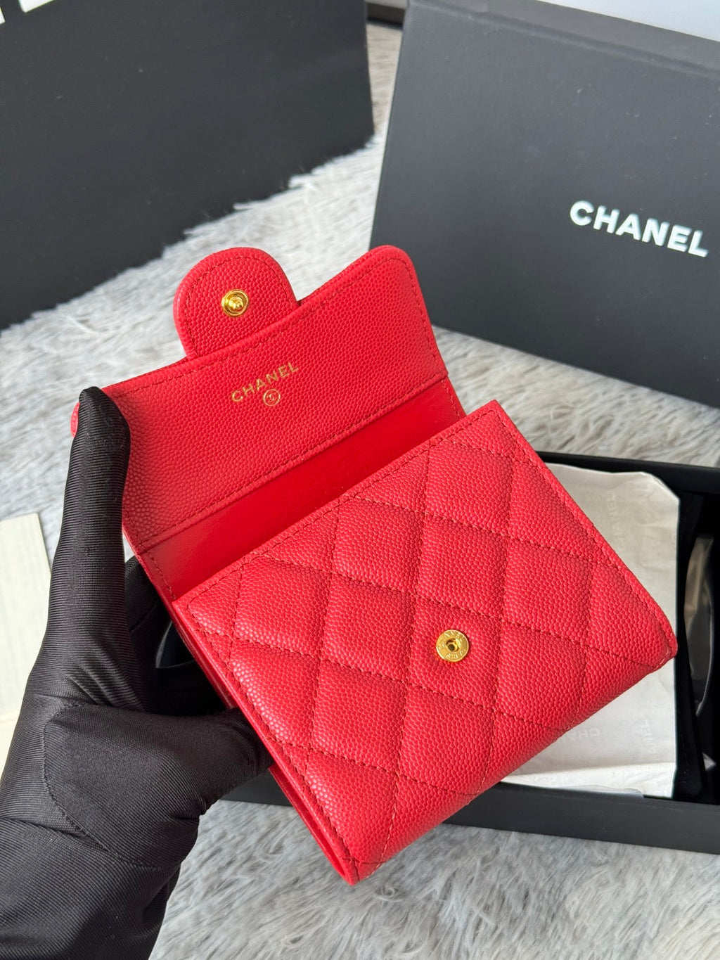 Chanel 25S Cf Small Tri Fold Wallet 11 in Vivid Red Caviar Gold Hardware