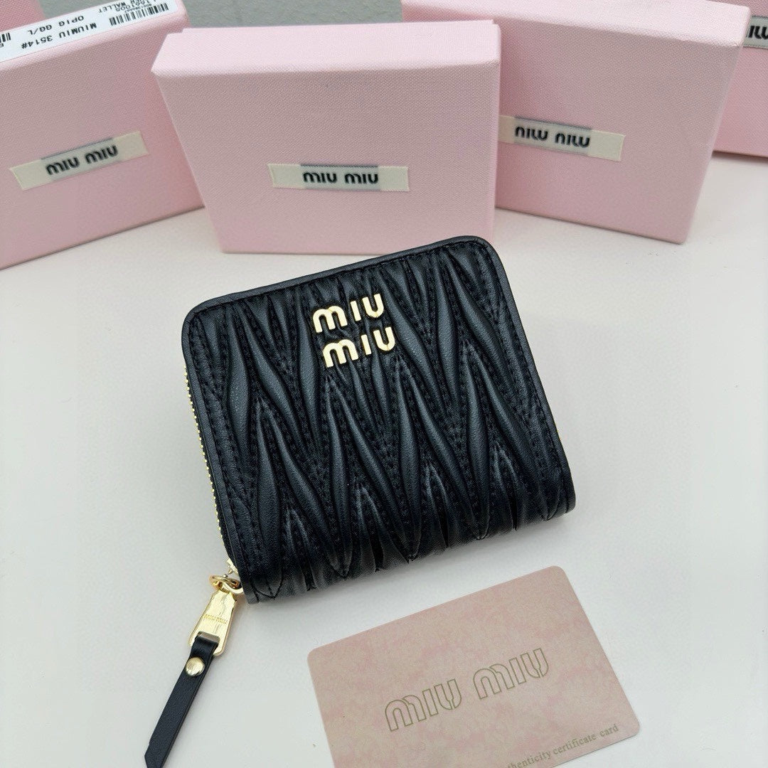 Small Matelassé Wallet 10 in Black Leather