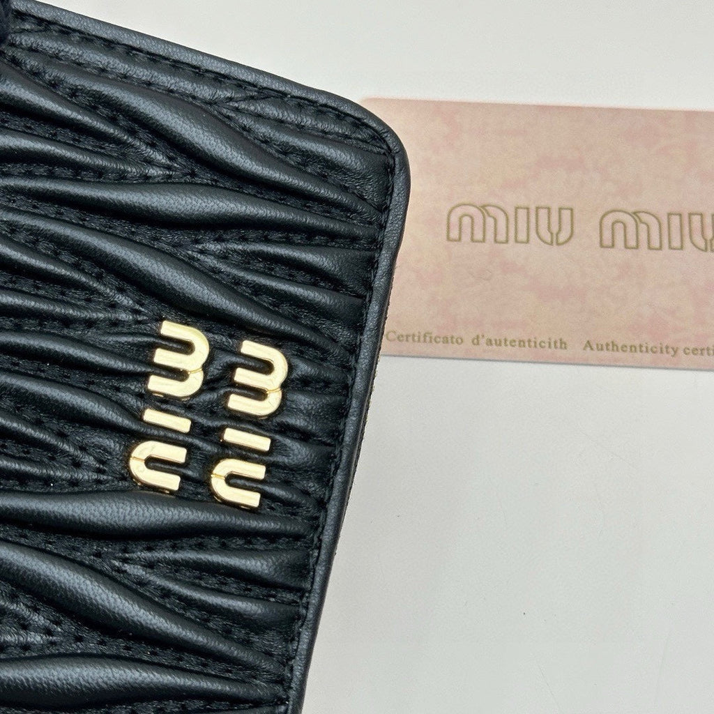 Small Matelassé Wallet 10 in Black Leather