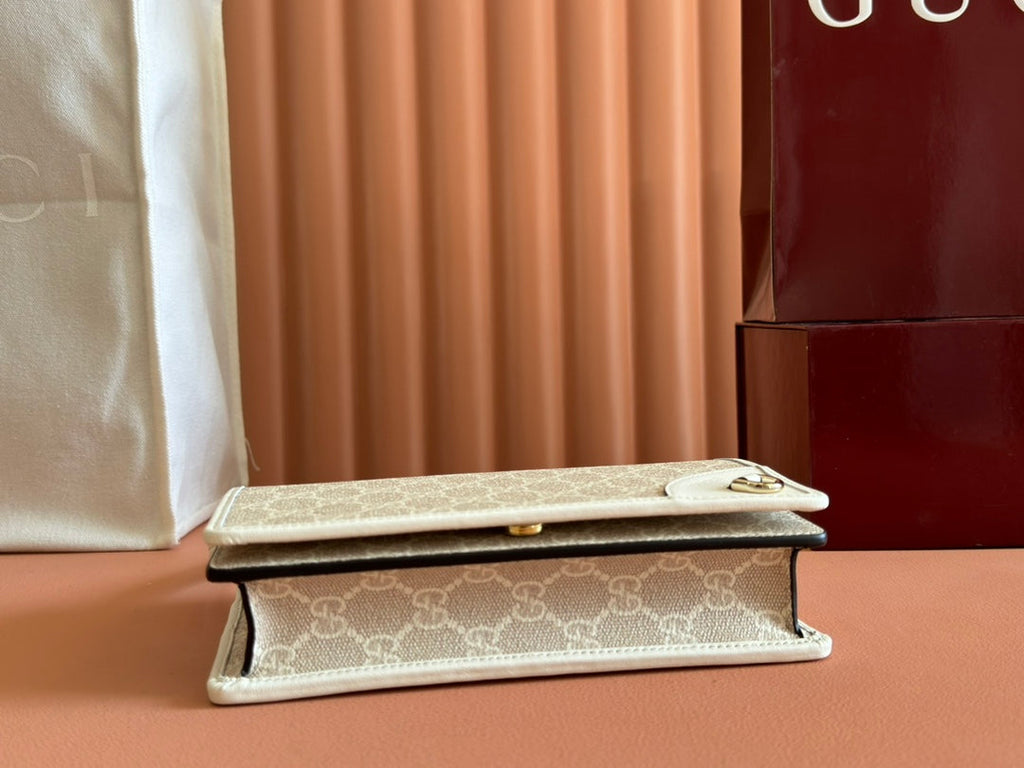Gucci Emblem Wallet Monogram 20 in Beige and White Smooth Calfskin